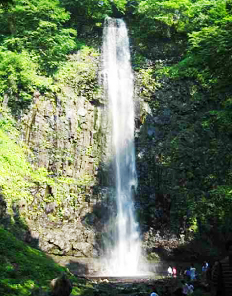 Tamasudare Falls